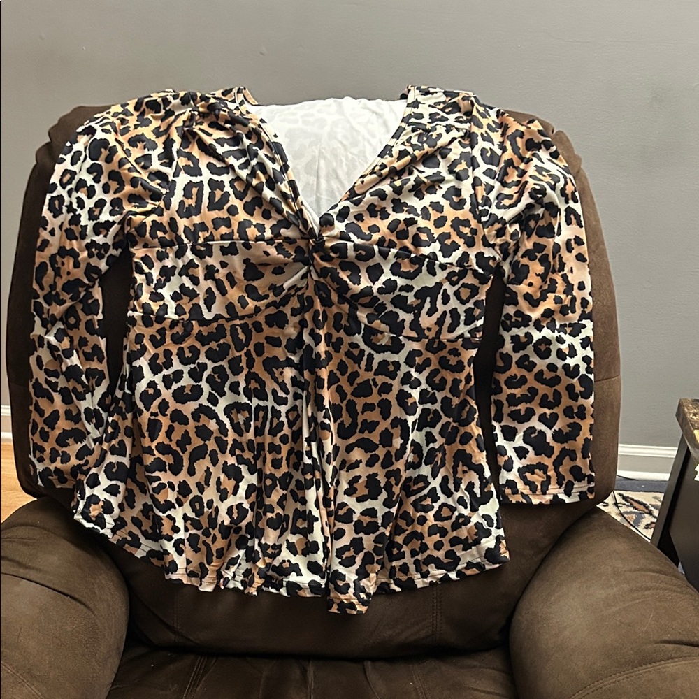 SHEIN Leopard Print V-Neck Blouse